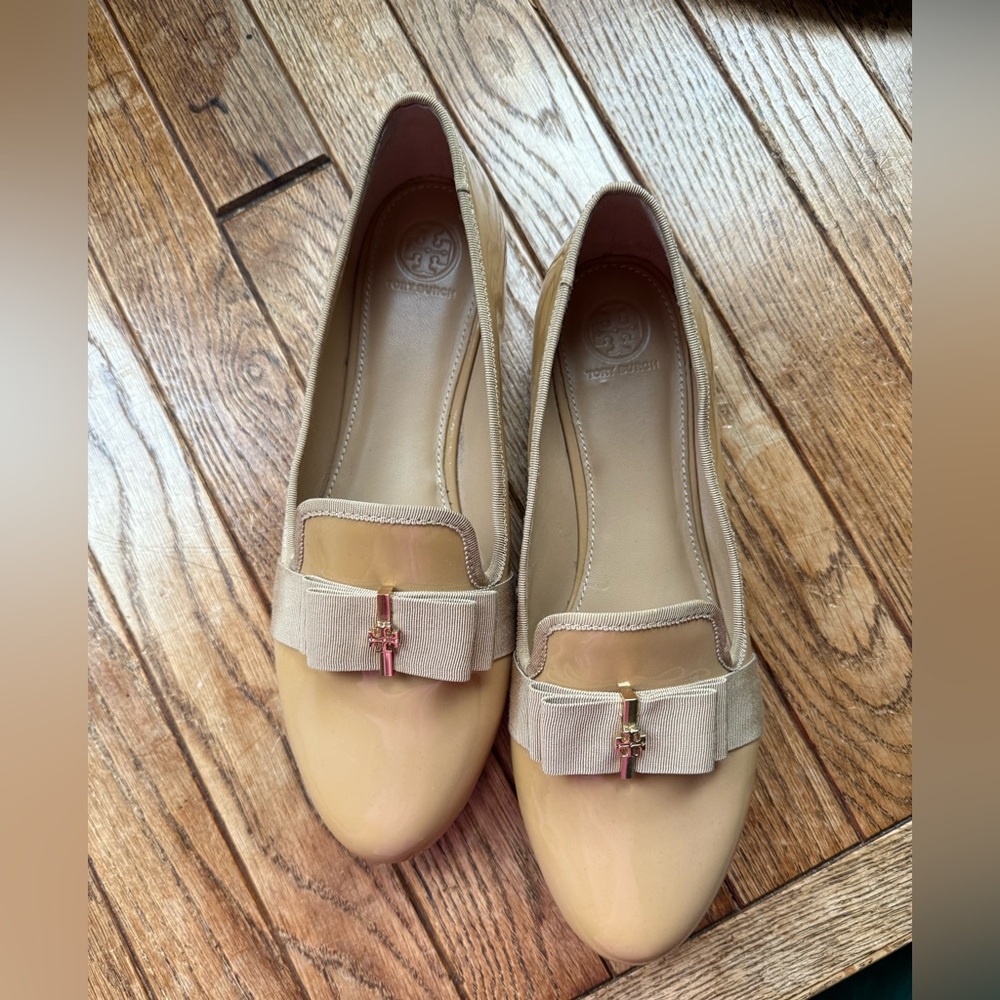 Tory Burch Tan Loafers with Bow Accent
